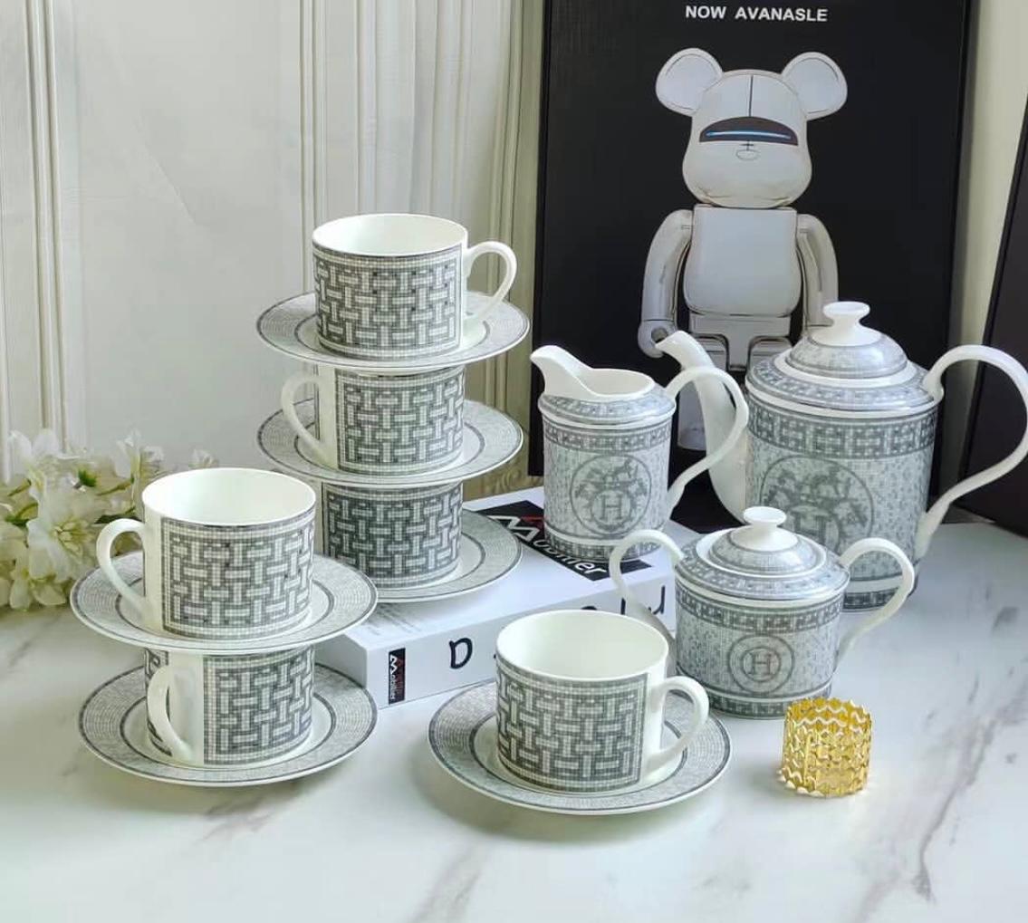 Hermes Tea set for six people, gray.